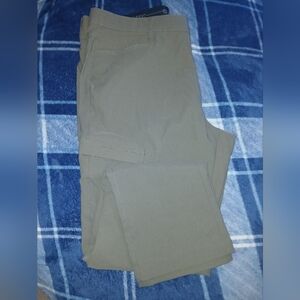 Hi-Tec Men's Olive Cargo Pants Size 36x30